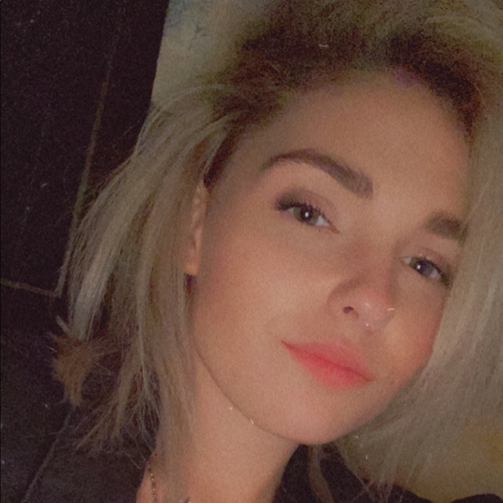 Meet your Posher, Weslee